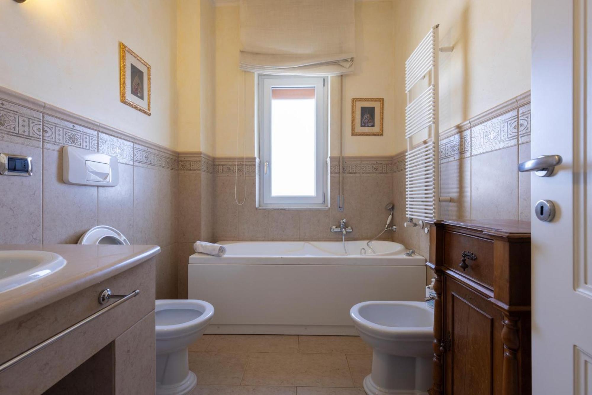 Residenza Minozzi Con 2 Camere E 2 Bagni E Vista Sassi Матера Екстериор снимка